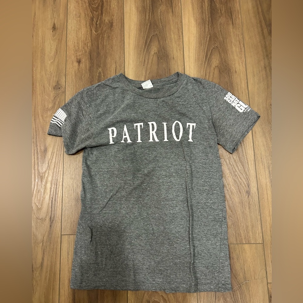 🇺🇸 National Guard “PATRIOT” Graphic Tee - Size S